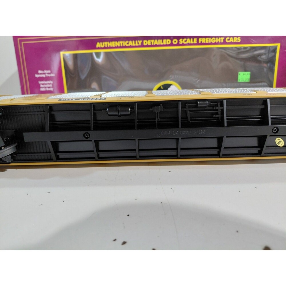 MTH 20-95151 O Gauge Model Railroad CSX Closed Auto Carrier Rack Car w/Box - Picture 9 of 12